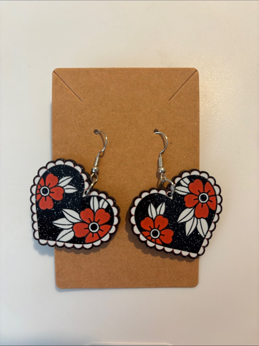 Fashion Jewelry Black Heart Drop Earrings with Red Floral Accents